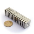 Magnet neodim bloc 20 x 20 x 4 mm cu gaura ingropata D4,5 D9,6 - N35 grup