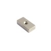 Magnet neodim bloc 40 x 20 x 10 mm cu gaura ingropata D4,5 D9,6 - N45 cu magnetizare la scara 2