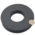 Magnet ferită inel 140 x 60 x 20 mm 1