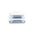 Închizător magnetic din plastic pt. uși de mobilier 45,5 x 15 x 14